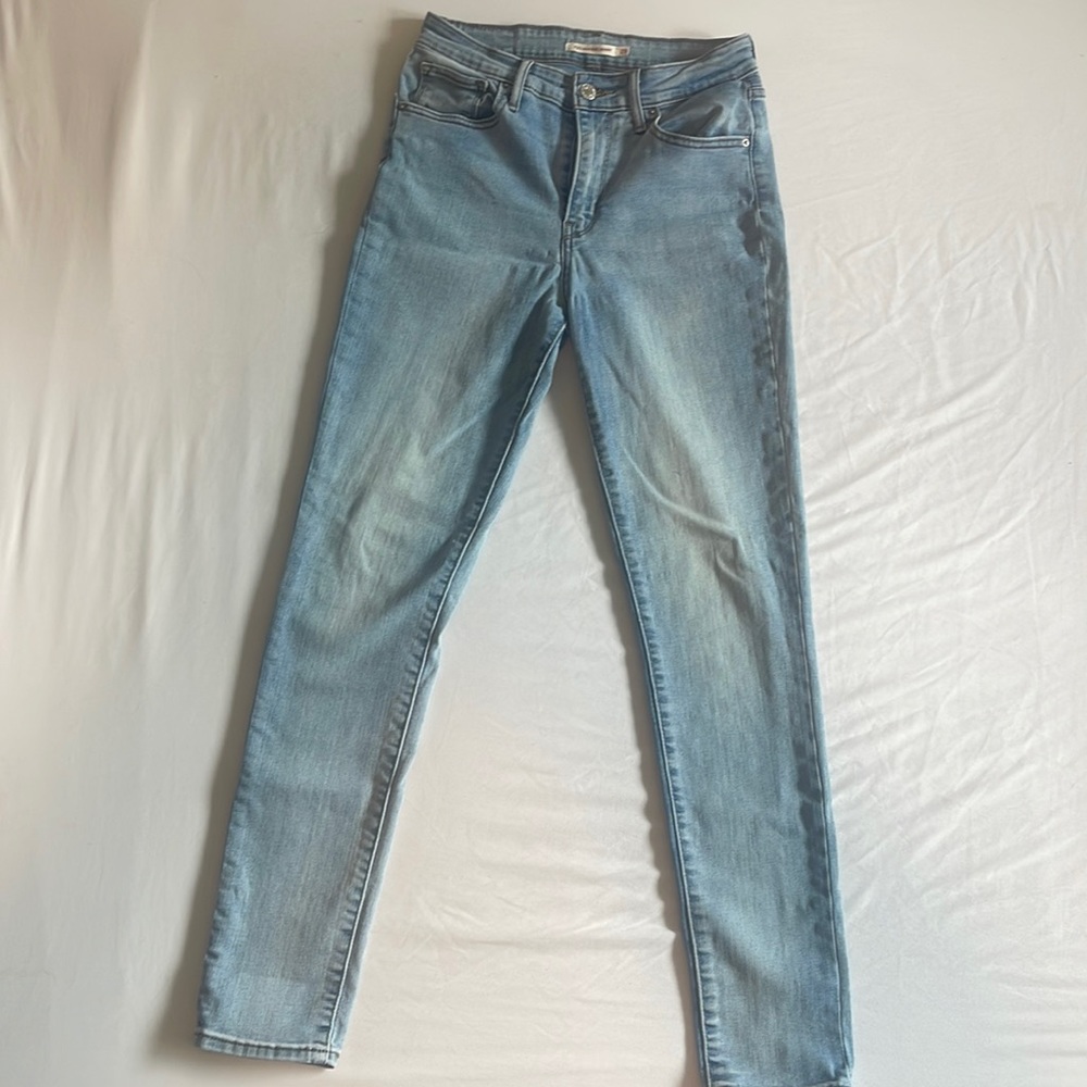Women’s 721 High Rise Levis Skinny Jeans Size 29